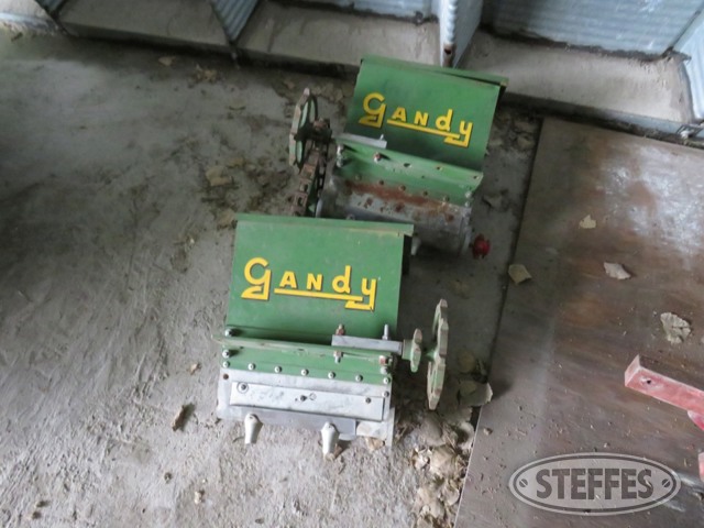 (2) Gandy boxes